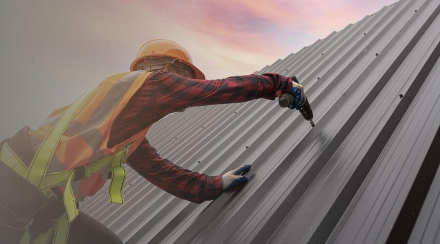 Expert Emergency Roof Repairs services in Mims, FL